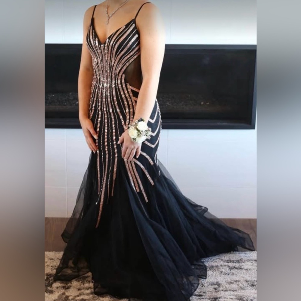 LUCCI LU ABBY PARIS 90107 Prom Dress